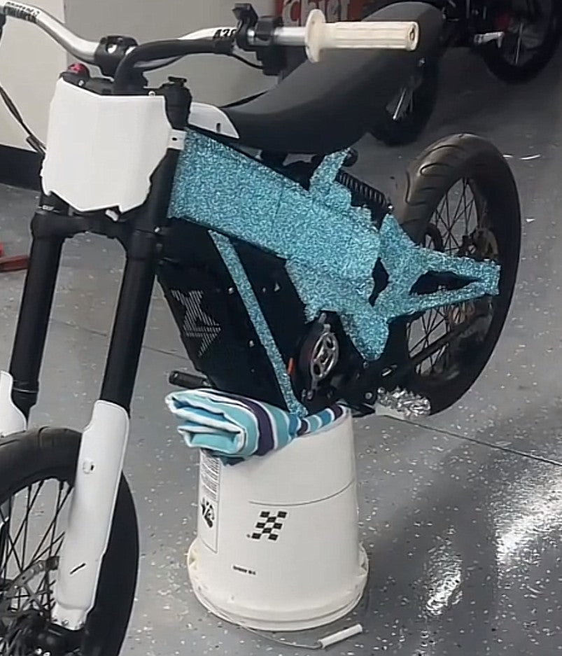 Close-up of Diamond Glitter Wrap on an e-moto frame